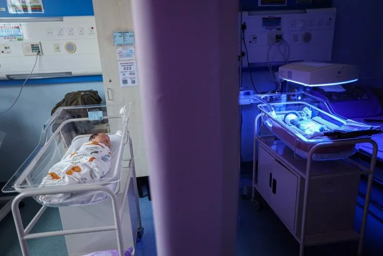 苏州父母如何通过亲子鉴定确定孩子的亲生关系?